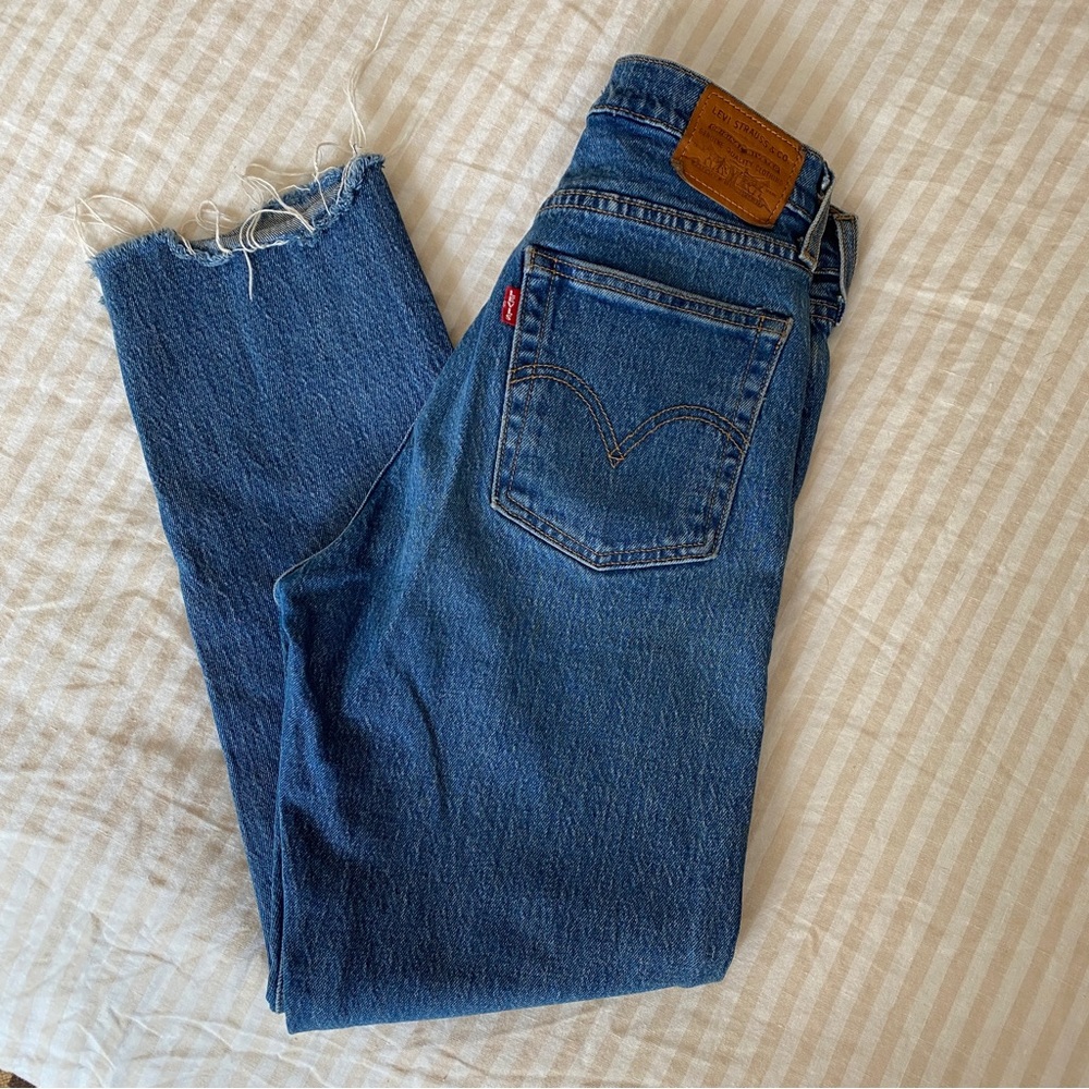 Levi’s Classic Wedgie Fit Straight Cut Jeans